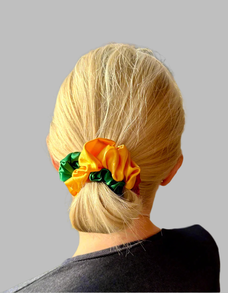 Tautinė trispalvė šilkinė plaukų gumytė iš Mulberry šilko