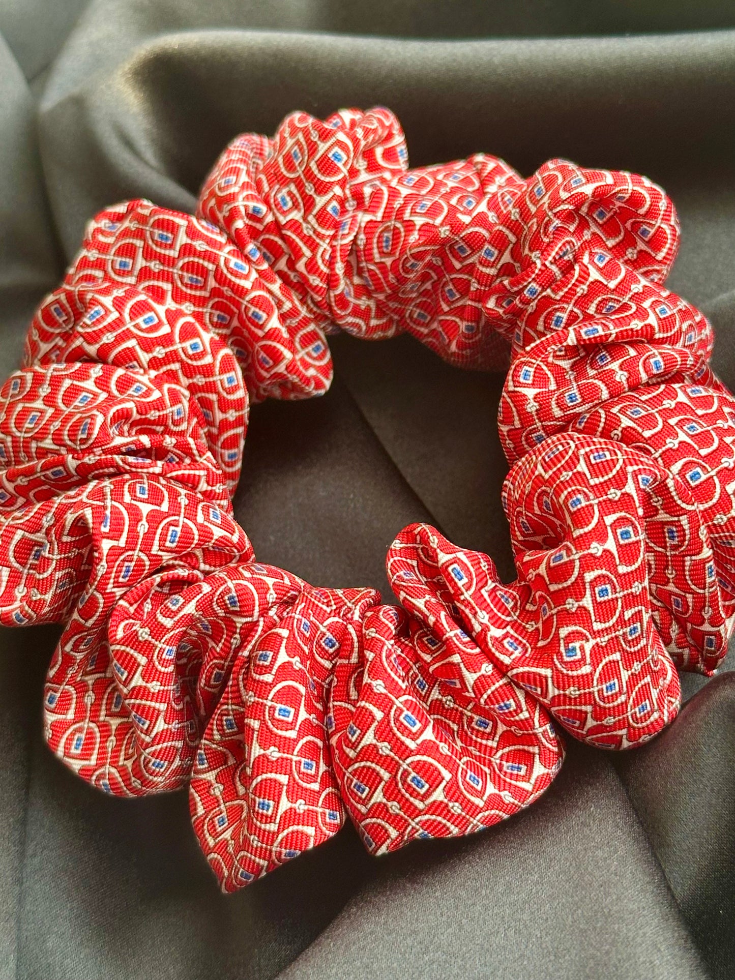 Red patterned mulberry silk hair scrunchie