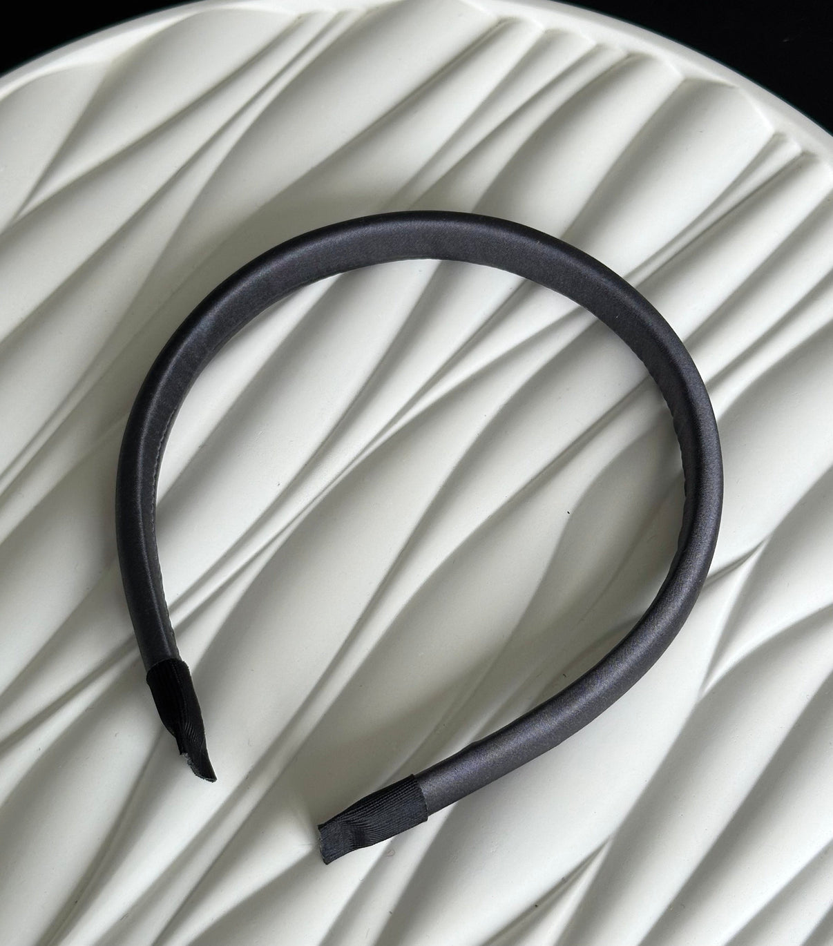 Hair Headband - Natural Silk, Dark Grey - close-up detail view