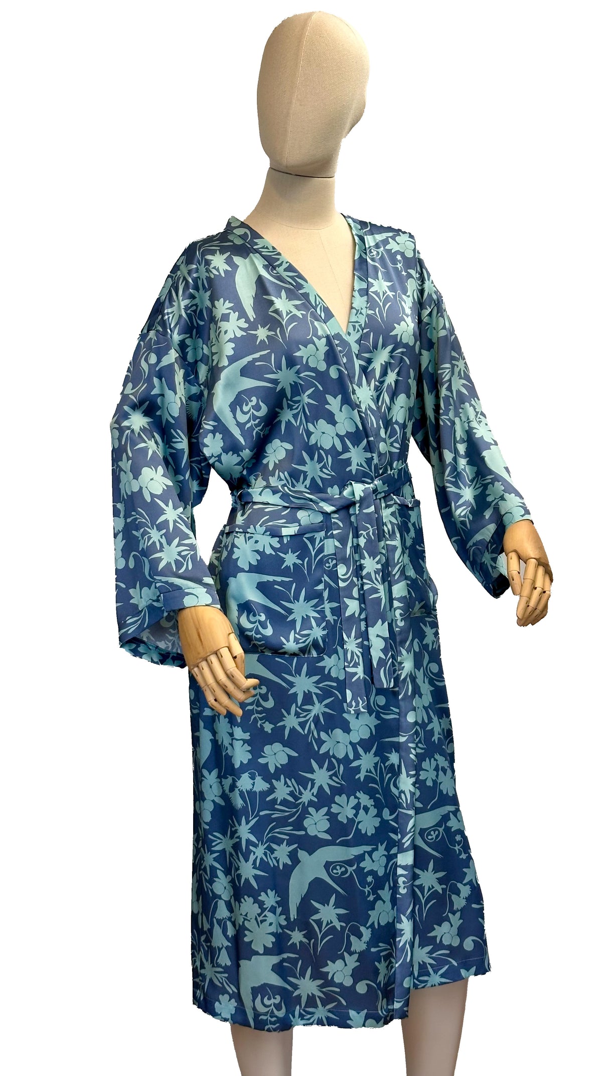Natural Silk Robe - Swallows - styling detail