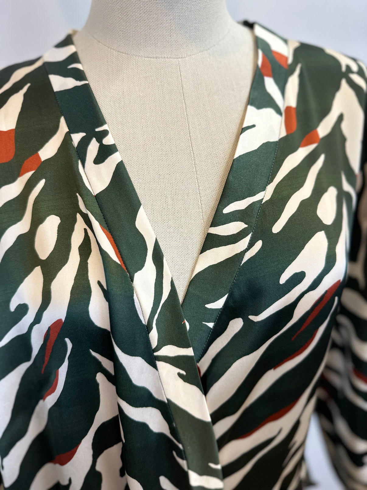 Natural Silk Robe - Green Tiger - styling view 2