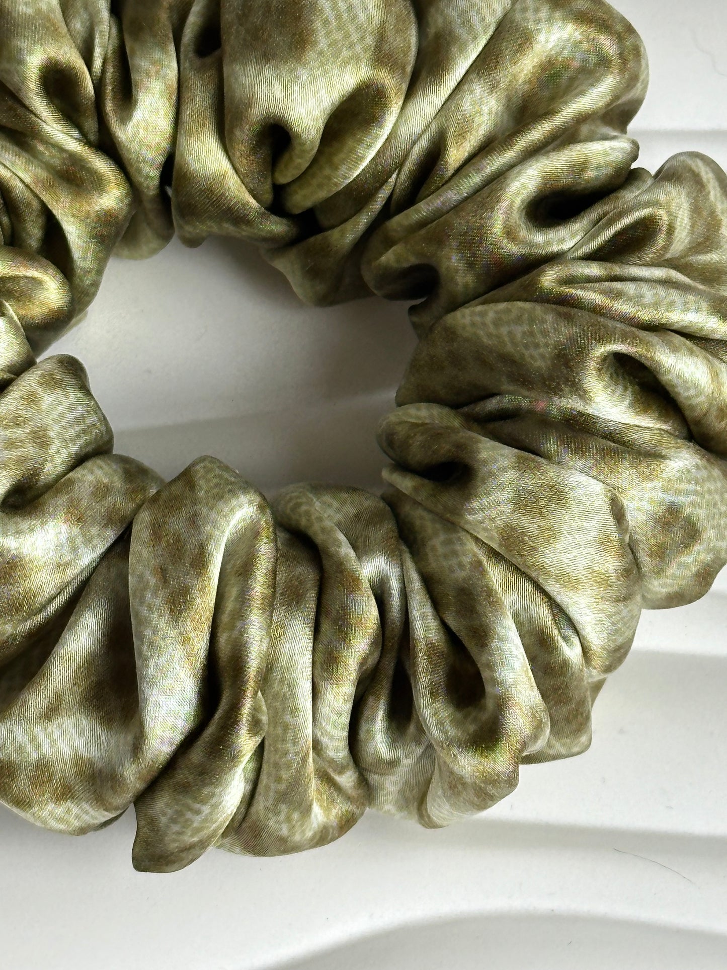 Maxi Silk Scrunchie - Olive Green Detail