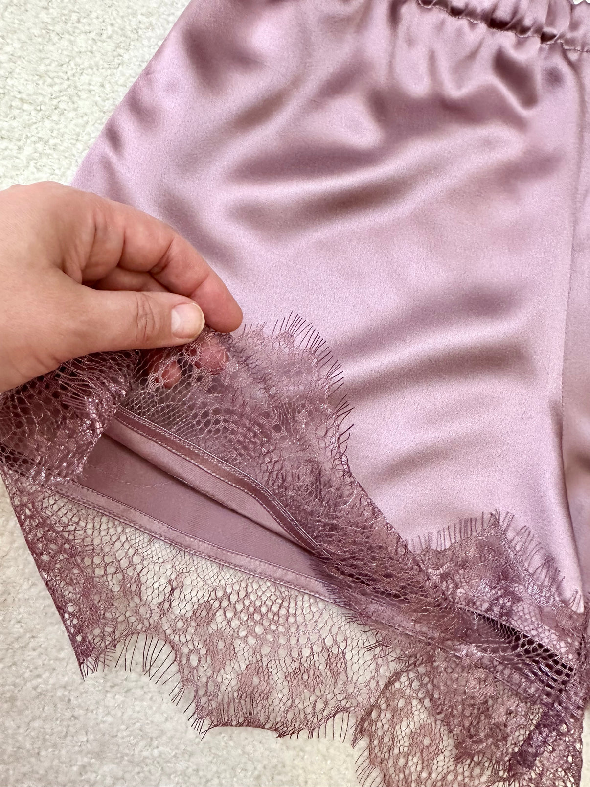 Mulberry Silk Pajamas Lilac Lace close-up lace detail