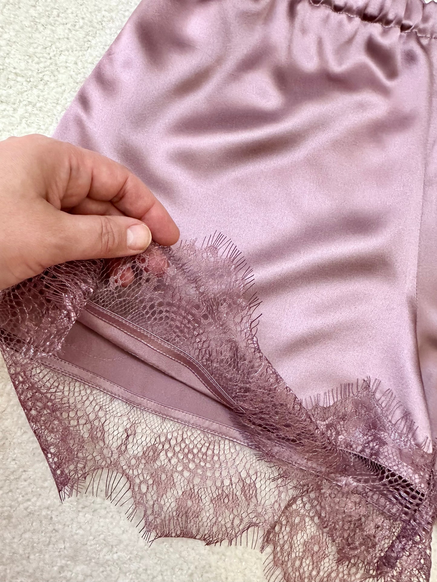 Mulberry Silk Pajamas Lilac Lace close-up lace detail