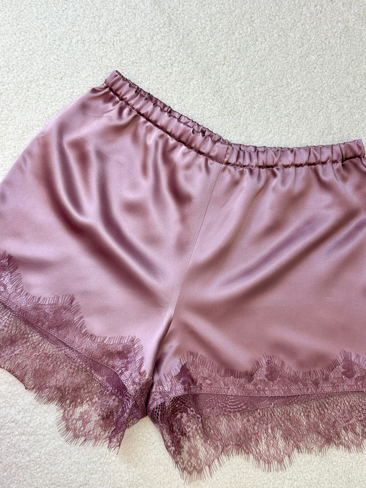 Mulberry Silk Pajamas Lilac Lace shorts with lace hem